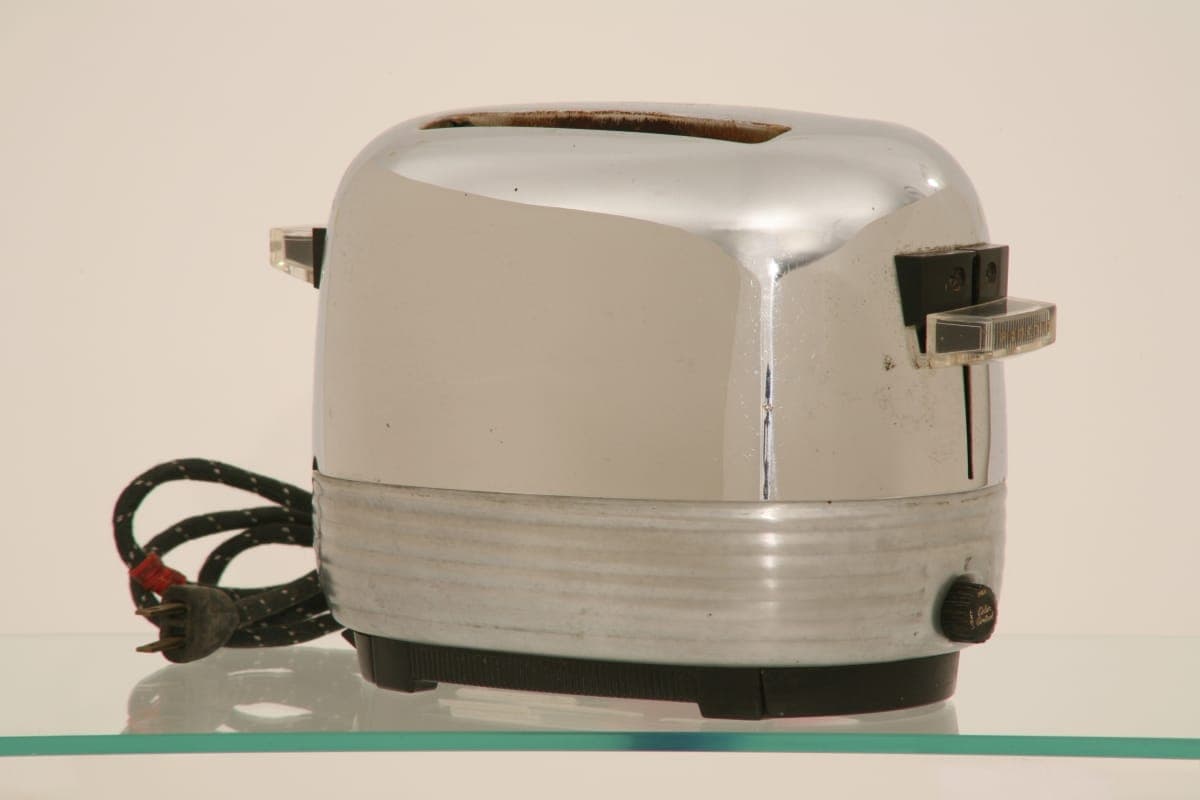 Proctor Automatic Pop-Up Toaster by the Proctor Electric Company, 1948 - 1949