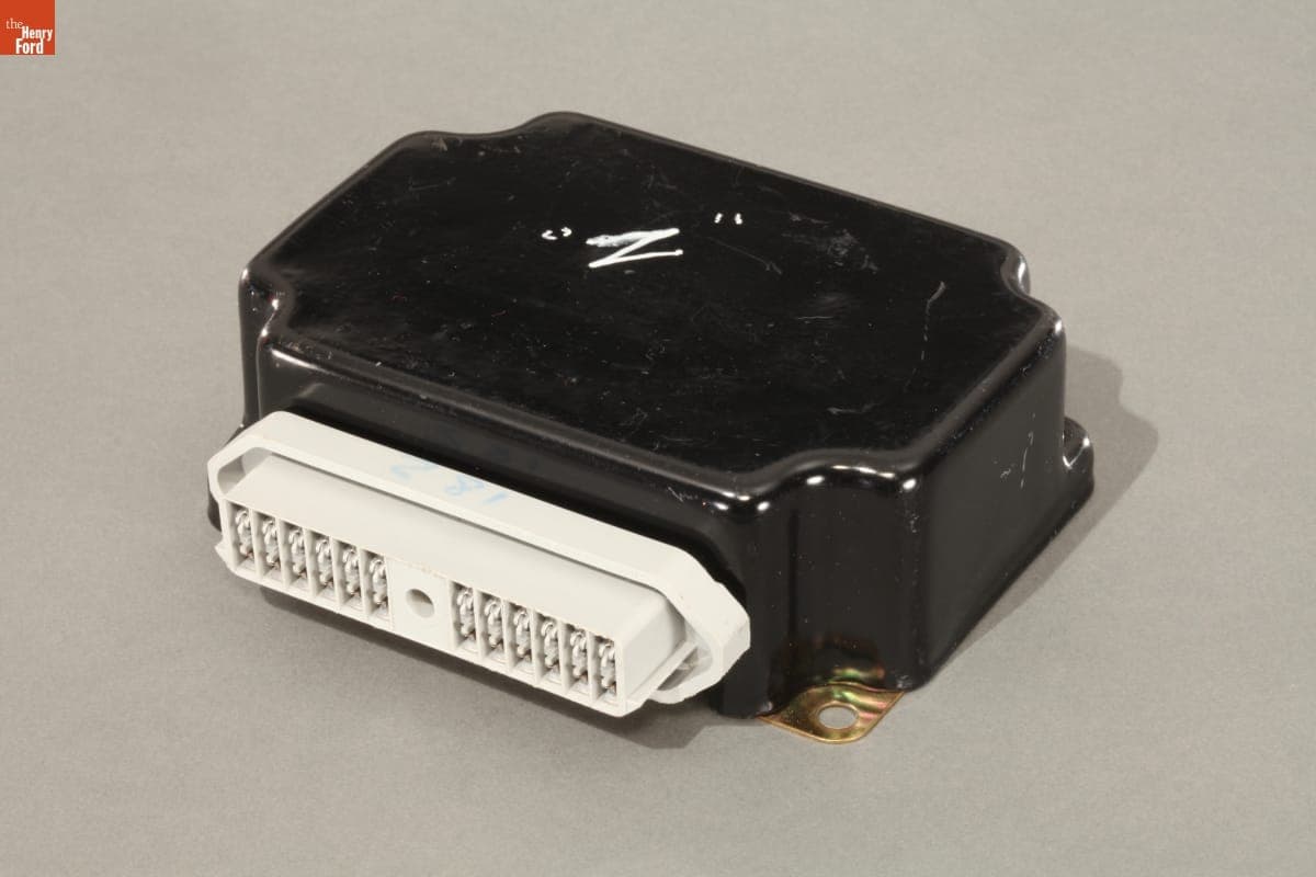 Ford Escort Power Distribution Box, 1998