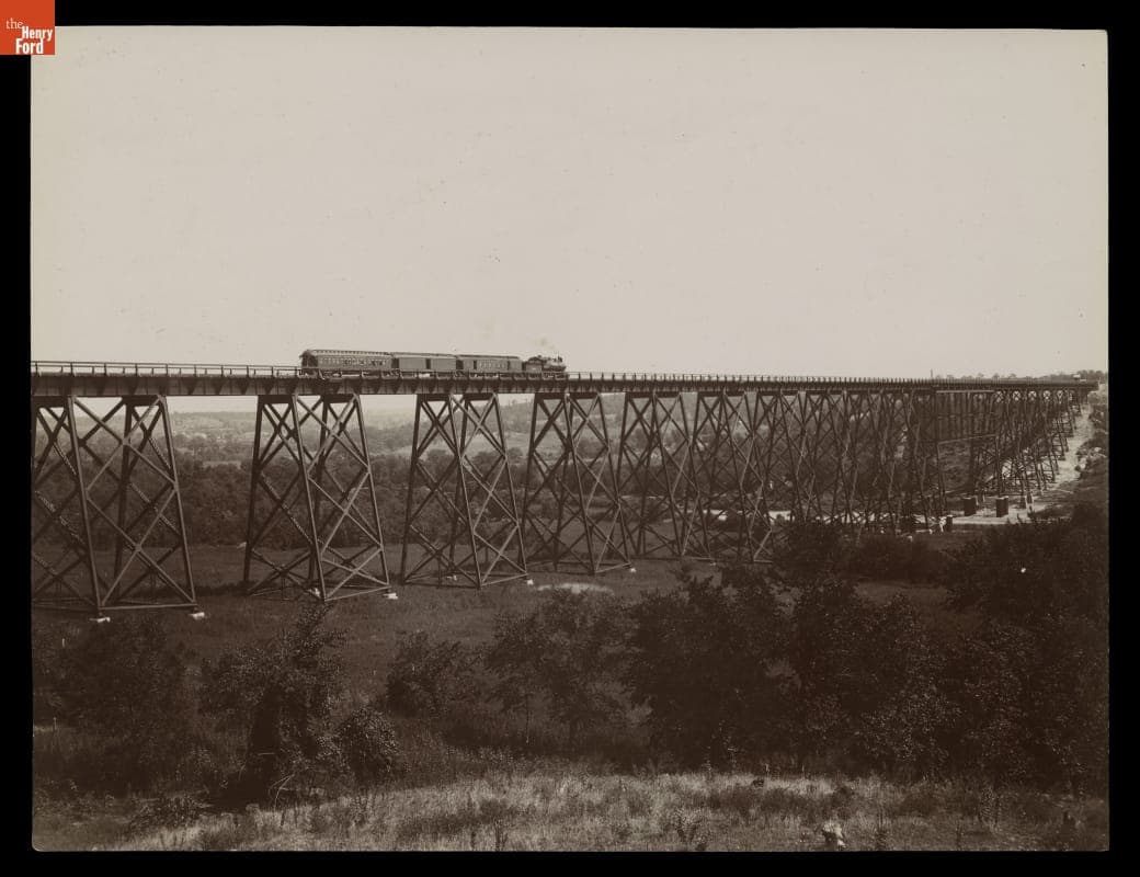 Steel Viaduct over Des Moines River, C. & N. W. Railway, 1900-1910