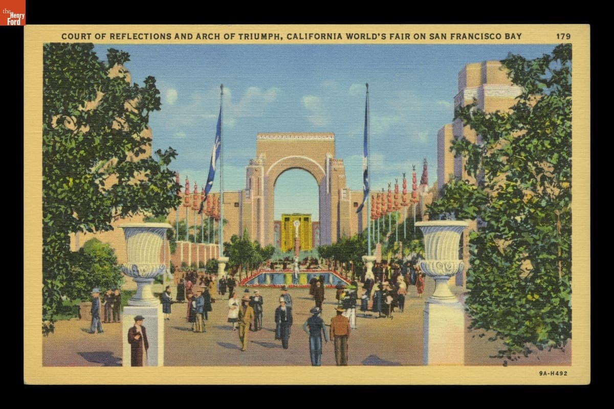 Postcard, "Court of Reflections and Arch of Triumph, California World's Fair on San Francisco Bay," 1939