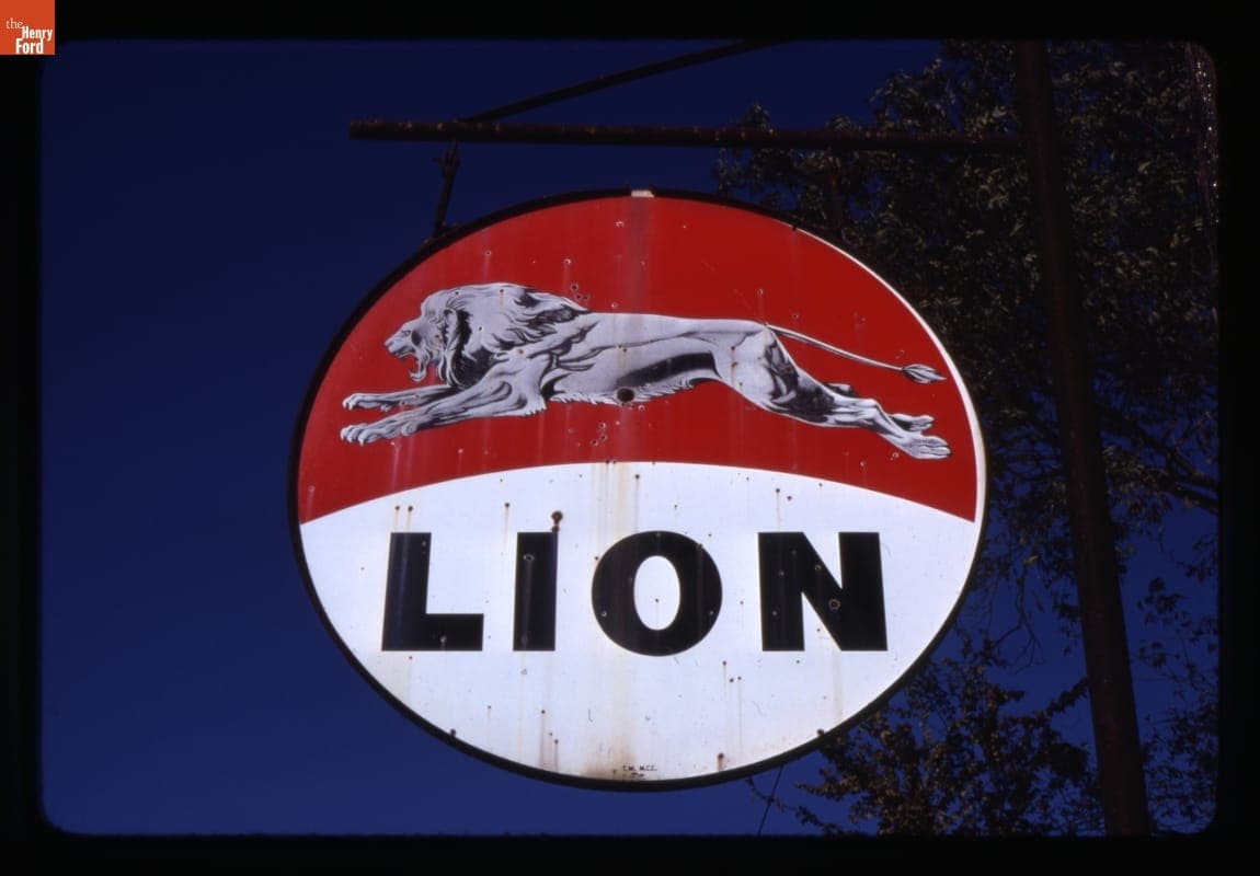 Lion Oil Service Station Sign, De Valls Bluff, Arkansas, 1979