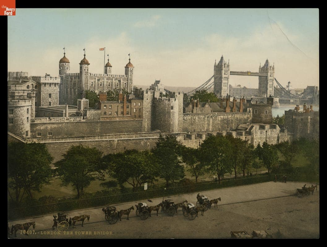 Tower Bridge, London, England, circa 1905