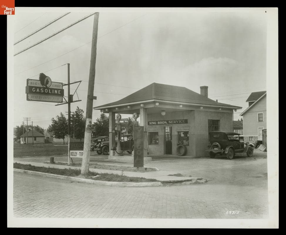 King Brothers Service Station, circa 1925