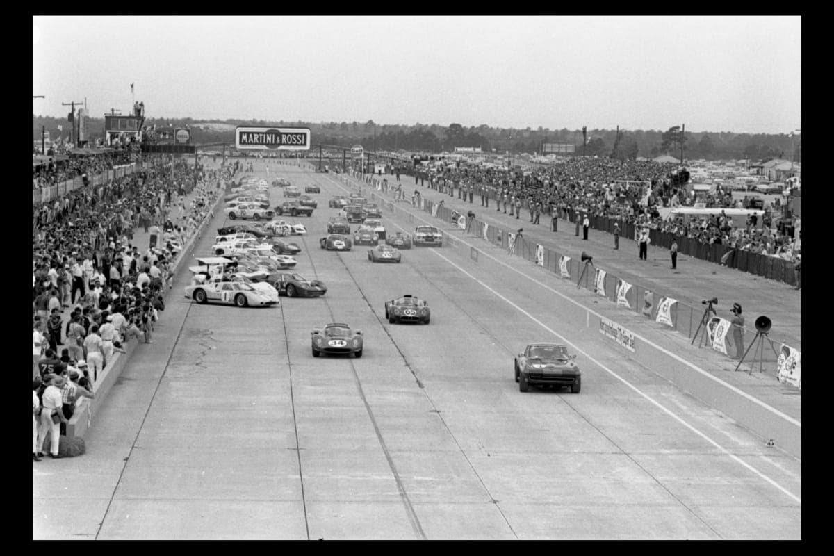 Start of the Sebring 12 Hours of Endurance Race, 1967