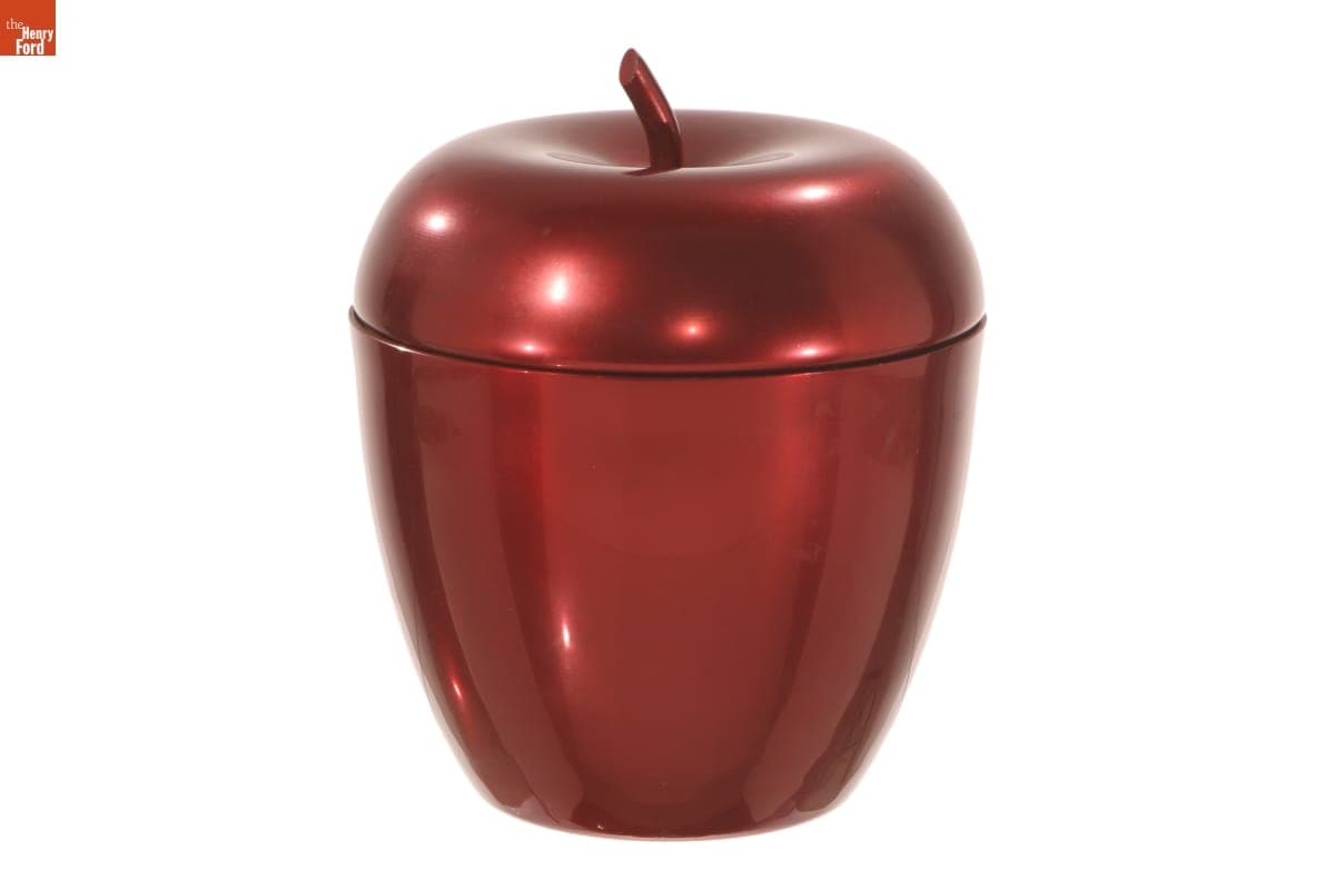 Everlast "Neocraft Apple" Ice Bucket, 1938-1955