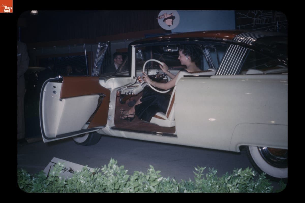 Mercury XM-800 Concept Car, circa 1954