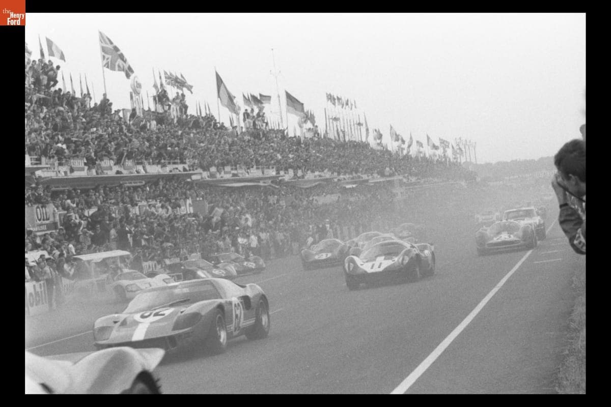 Start of the 24 Heures du Mans (24 Hours of Le Mans) Race, June 1967
