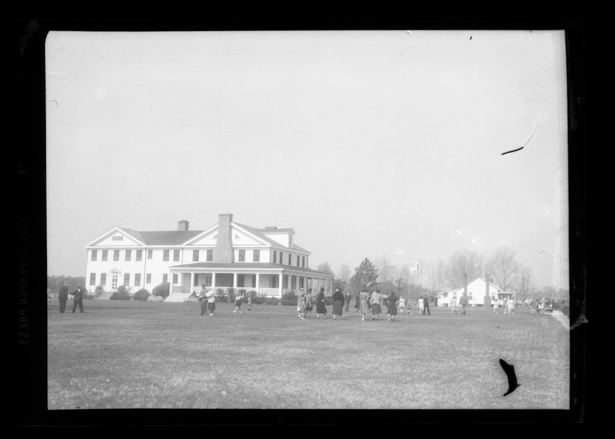 Activity outside Community House at Richmond Hill, Georgia, 1940
