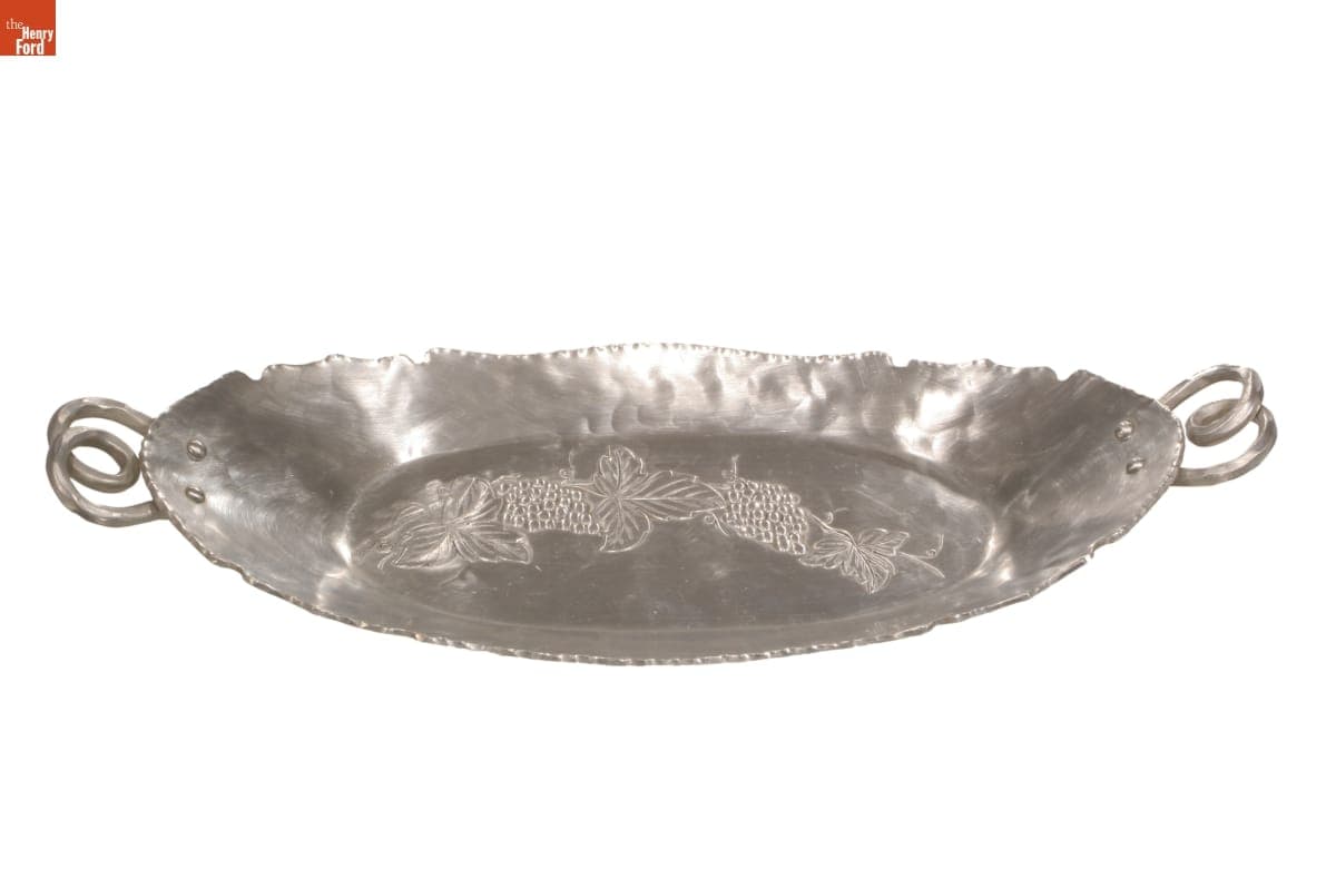 Everlast "Forged Grape" Bread Tray, 1937-1950