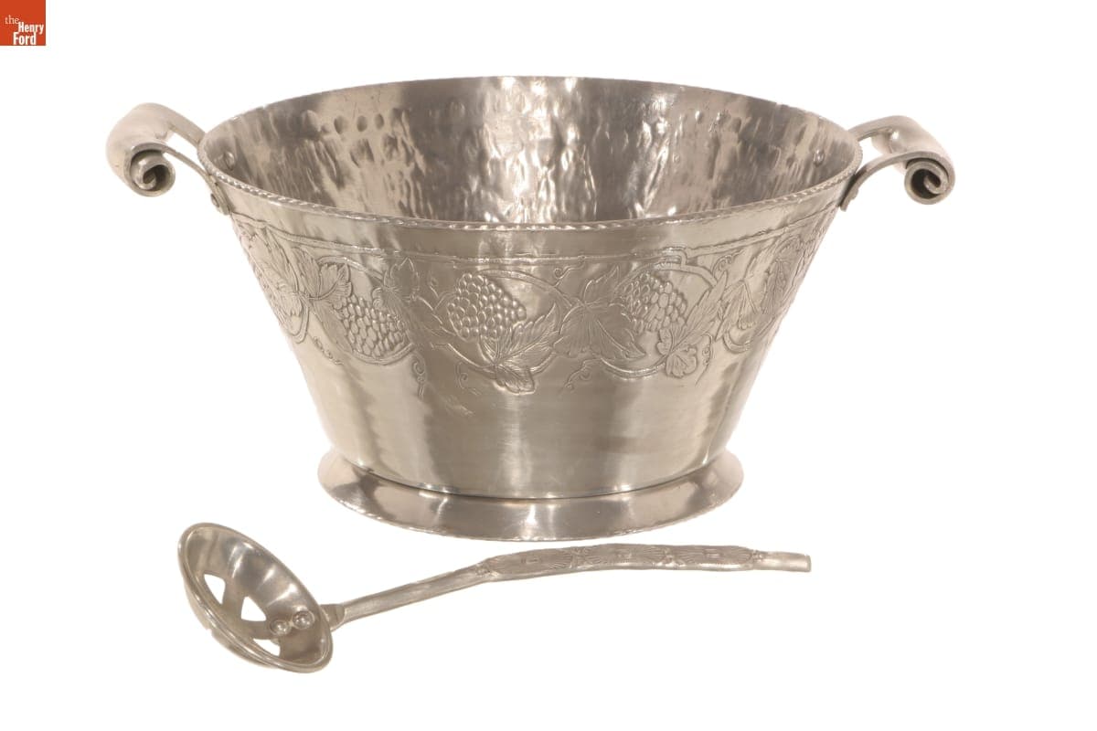 Everlast "Forged Grape" Ice Pail and Ladle, 1937-1950