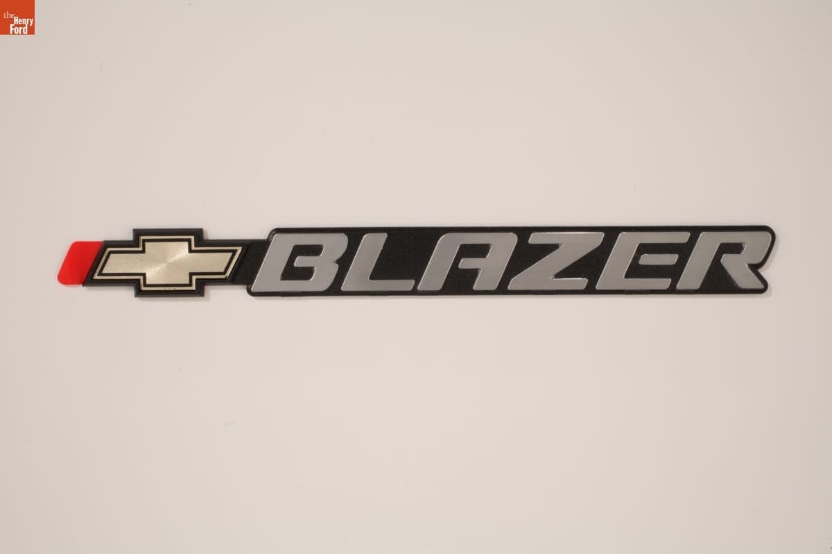 Chevrolet Blazer Nameplate, 1998-2004