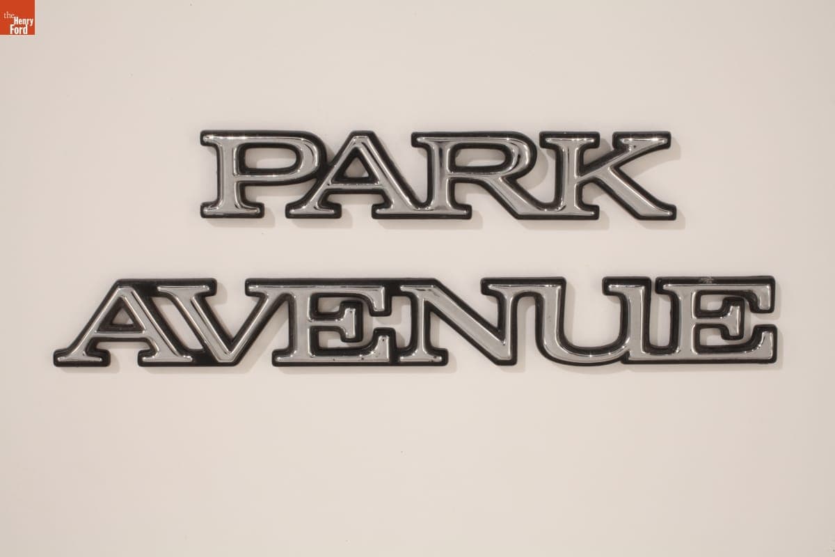 Buick Park Avenue Nameplate, 1991-2000