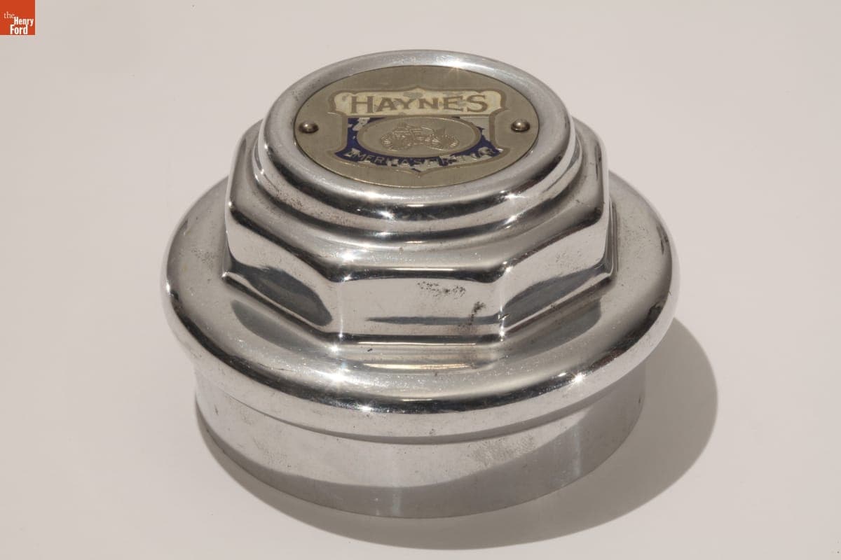 Haynes Hubcap, 1920-1925