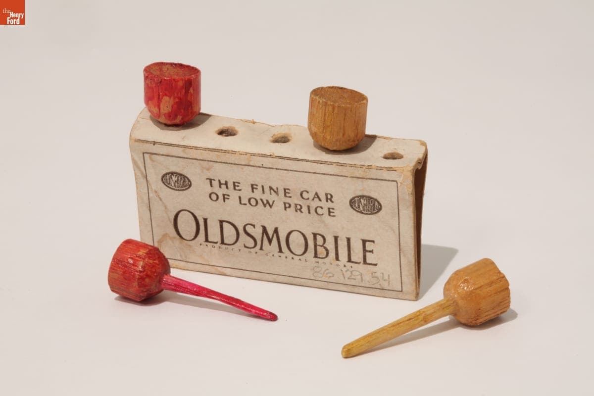 Oldsmobile Golf Tees, circa 1925