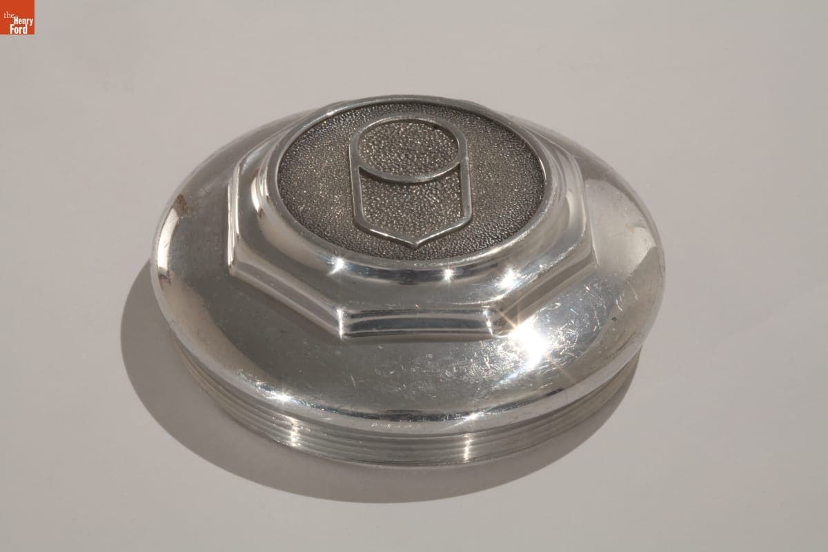 Graham-Paige Hubcap, 1928-1930