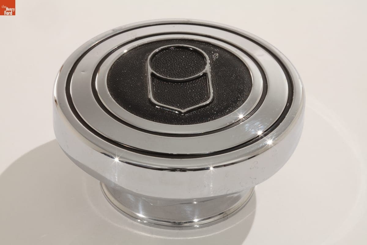 Graham-Paige Hubcap, 1928-1930