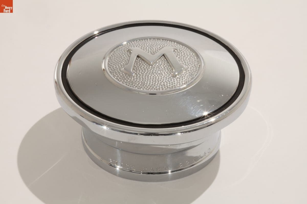 Marquette Hubcap, 1930