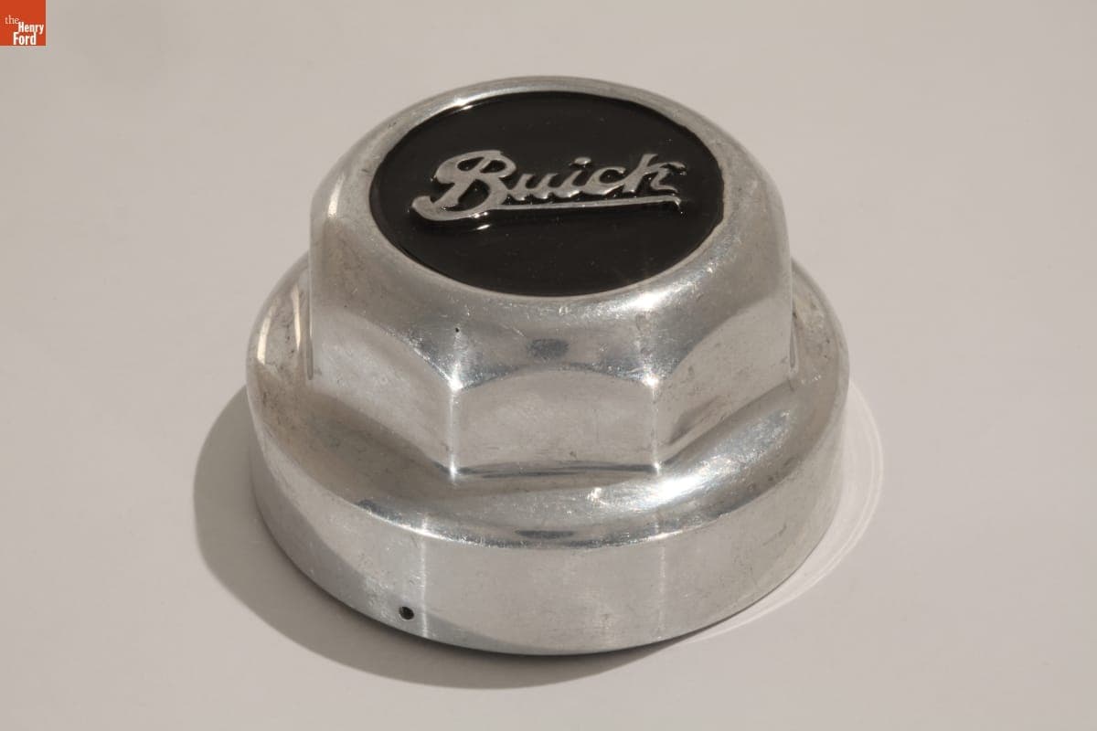 Buick Hubcap, 1918-1929