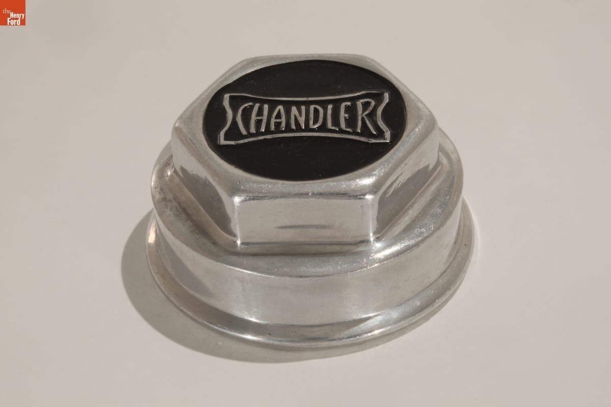 Chandler Hubcap, 1920-1929