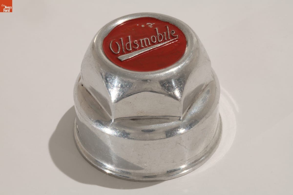 Oldsmobile Hubcap, circa 1927