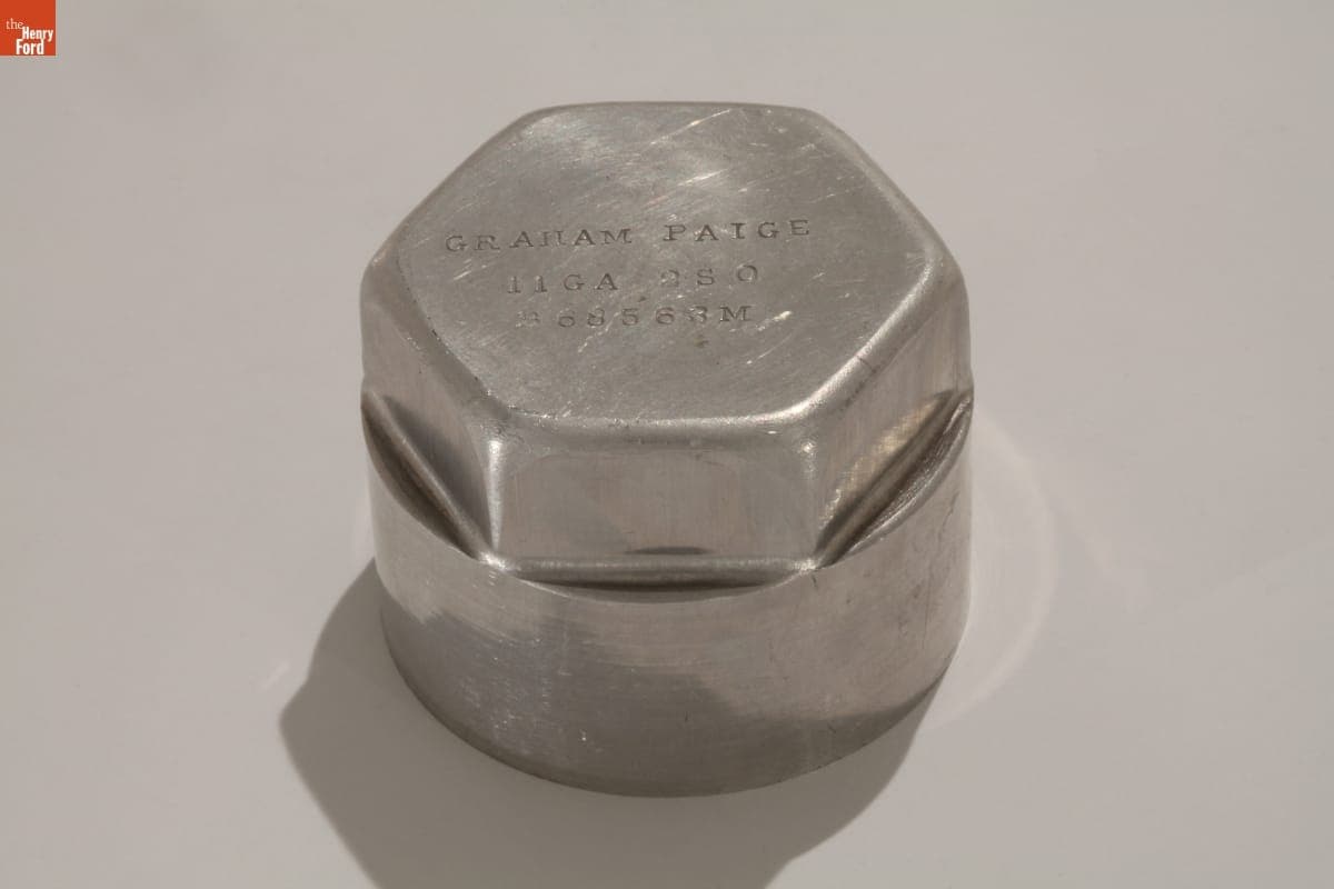 Graham-Paige Hubcap, 1928-1930