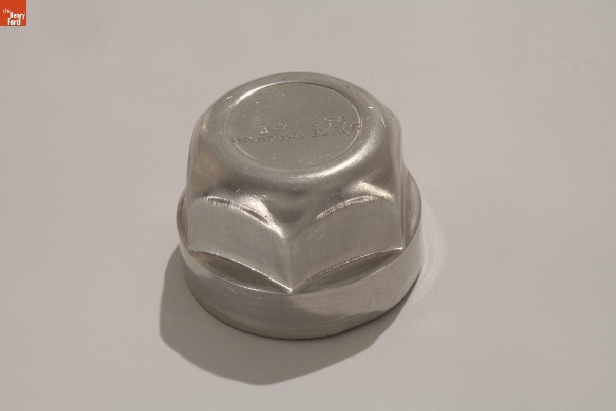 Graham-Paige Hubcap, 1928-1930