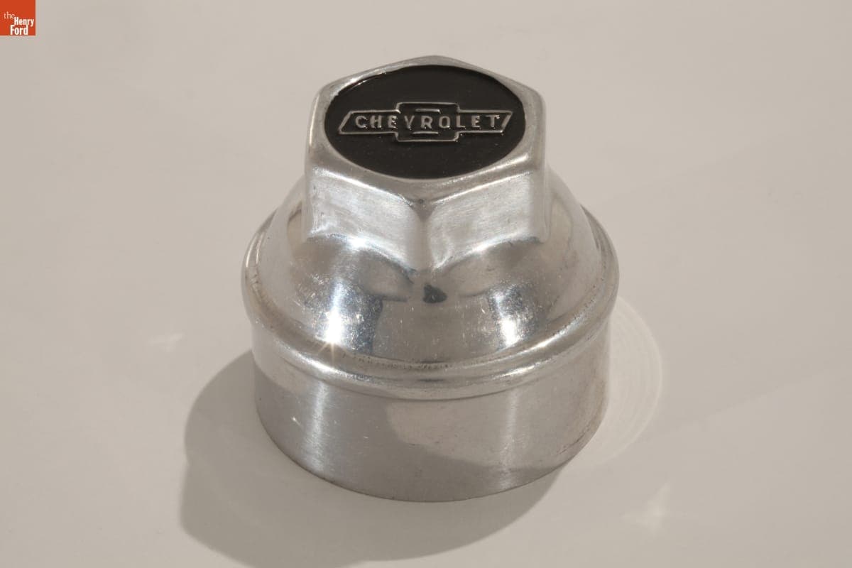 Chevrolet Hubcap, 1920-1929