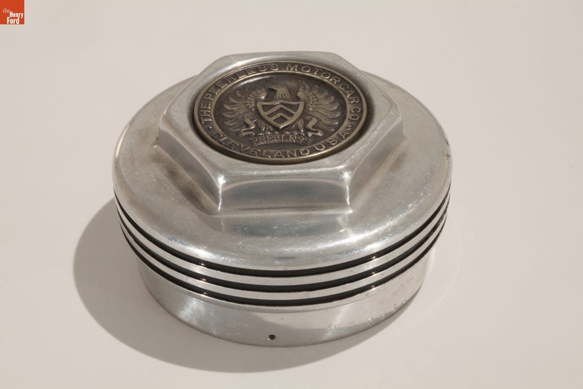 Peerless Hubcap, 1925-1931