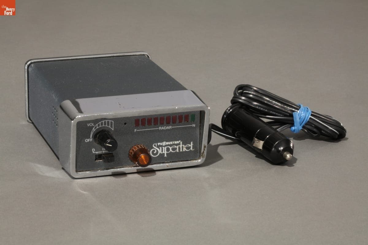 Fuzzbuster Superhet Radar Detector, 1982-1984