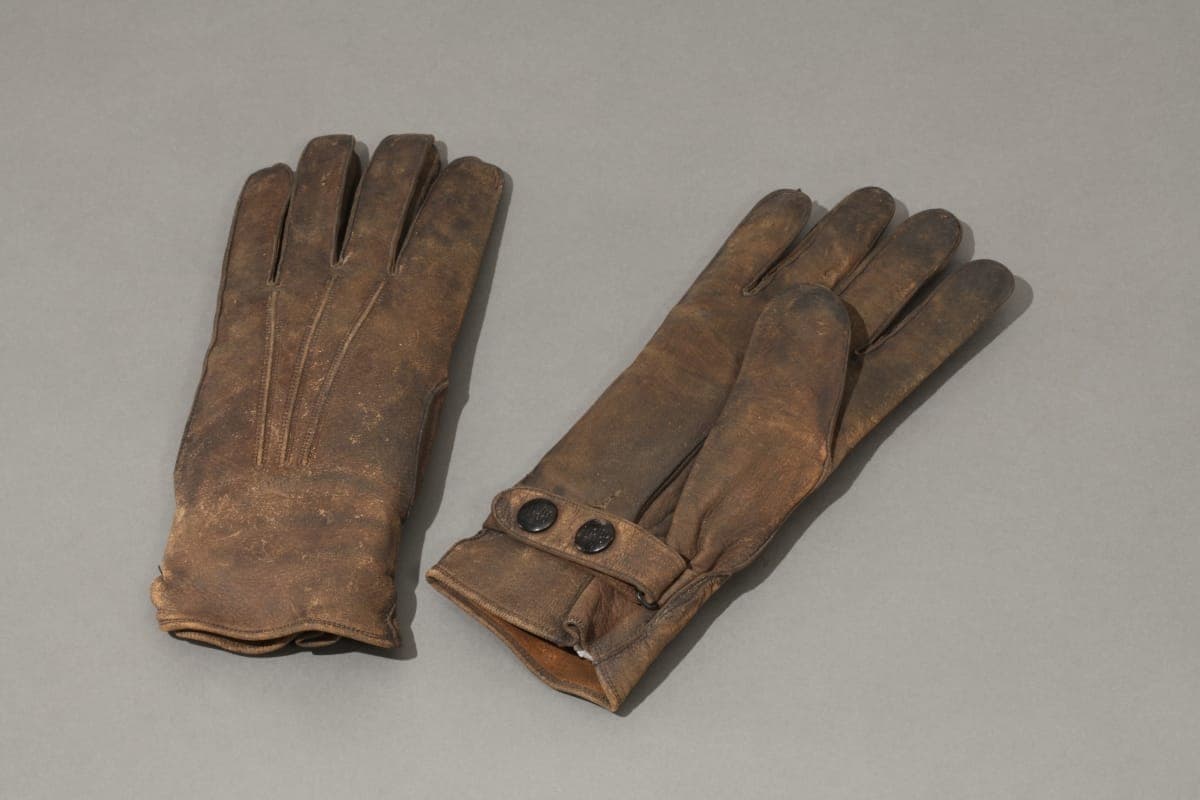 Early Automobile Racing Gloves, circa 1905, Owned by Joe Tracy