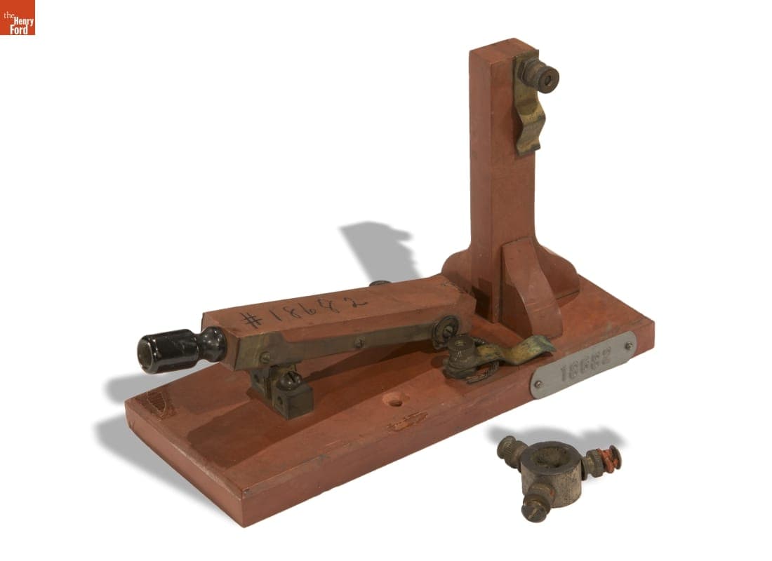 Homemade Single-Throw Antenna Switch with Lightning Arrester, circa 1900