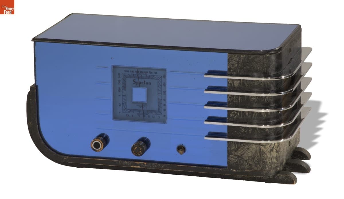 Sparton "Sled" Mirror Radio, Model 557, 1936