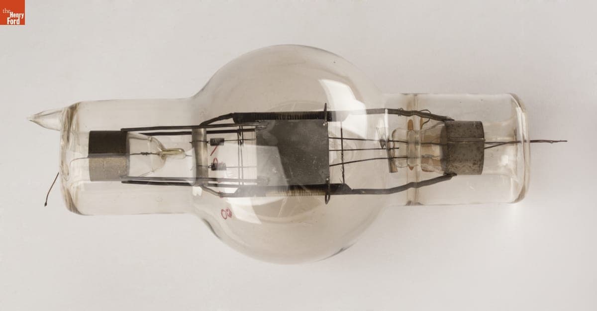 De Forest Oscillator Tube, 1915-1916