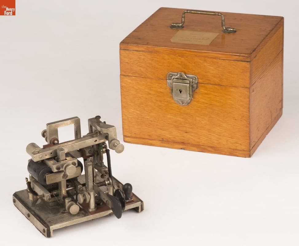 Martin's Autoplex Telegraph Sounder, 1904-1905