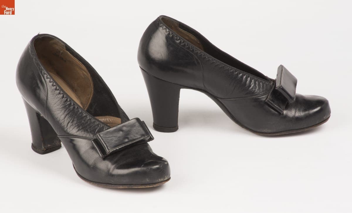 Andrew Geller Pumps, 1940-1945