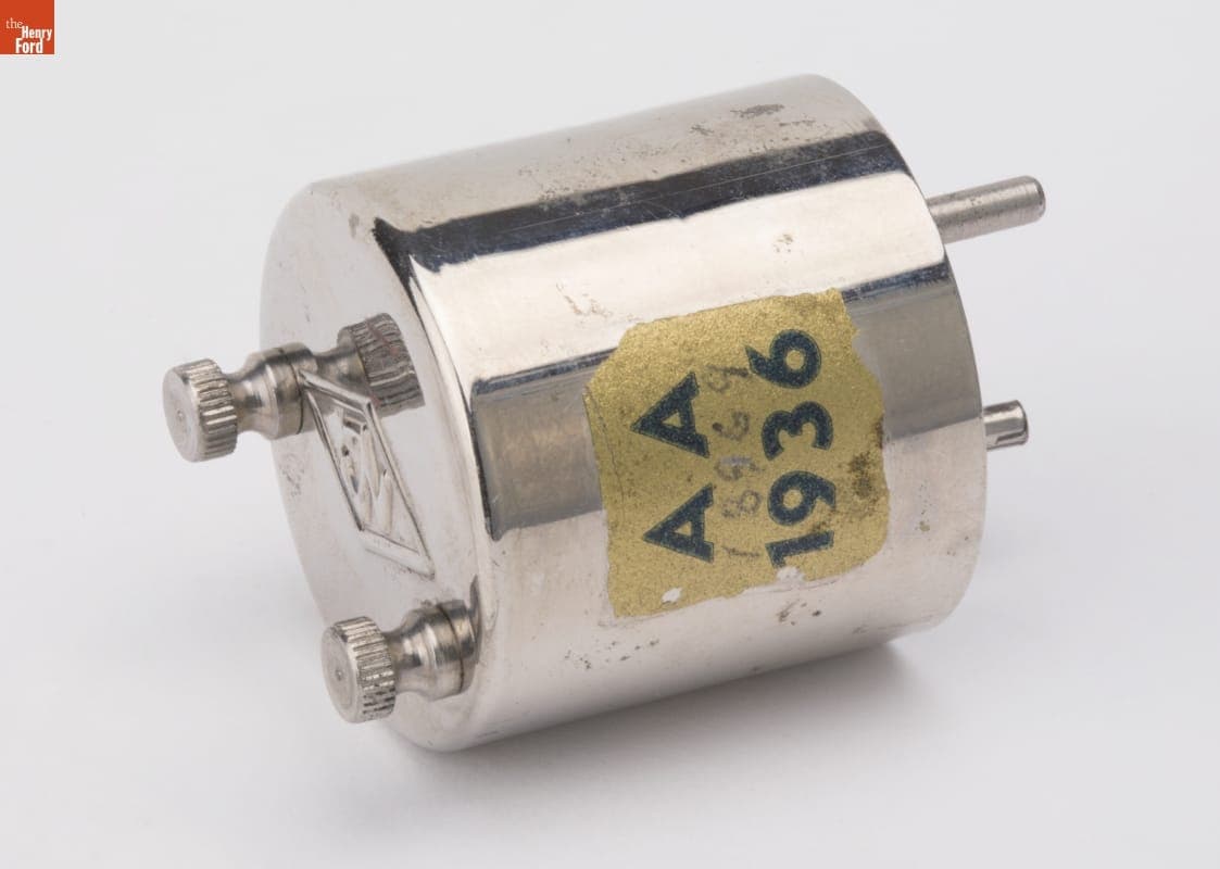 Crystal Filter Socket, circa 1930