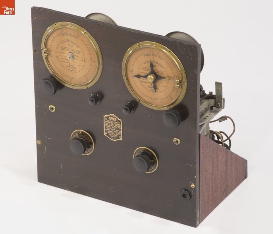 Radiola Super-Heterodyne Radio Receiver Chassis, Type AR-813, 1924-1926