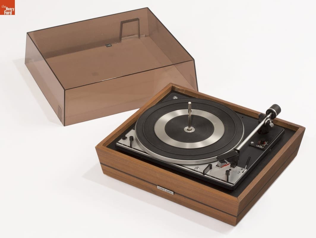 Dual Automatic Turntable, Model 1215S, 1970-1971