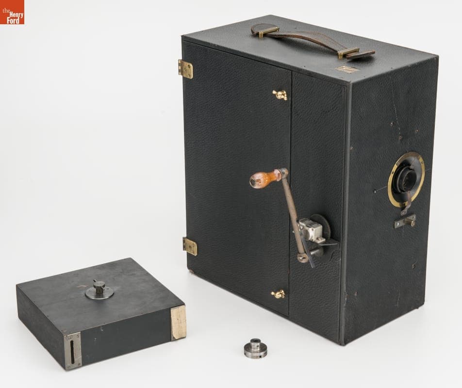 Pathe Motion-Picture Camera, 1900-1910