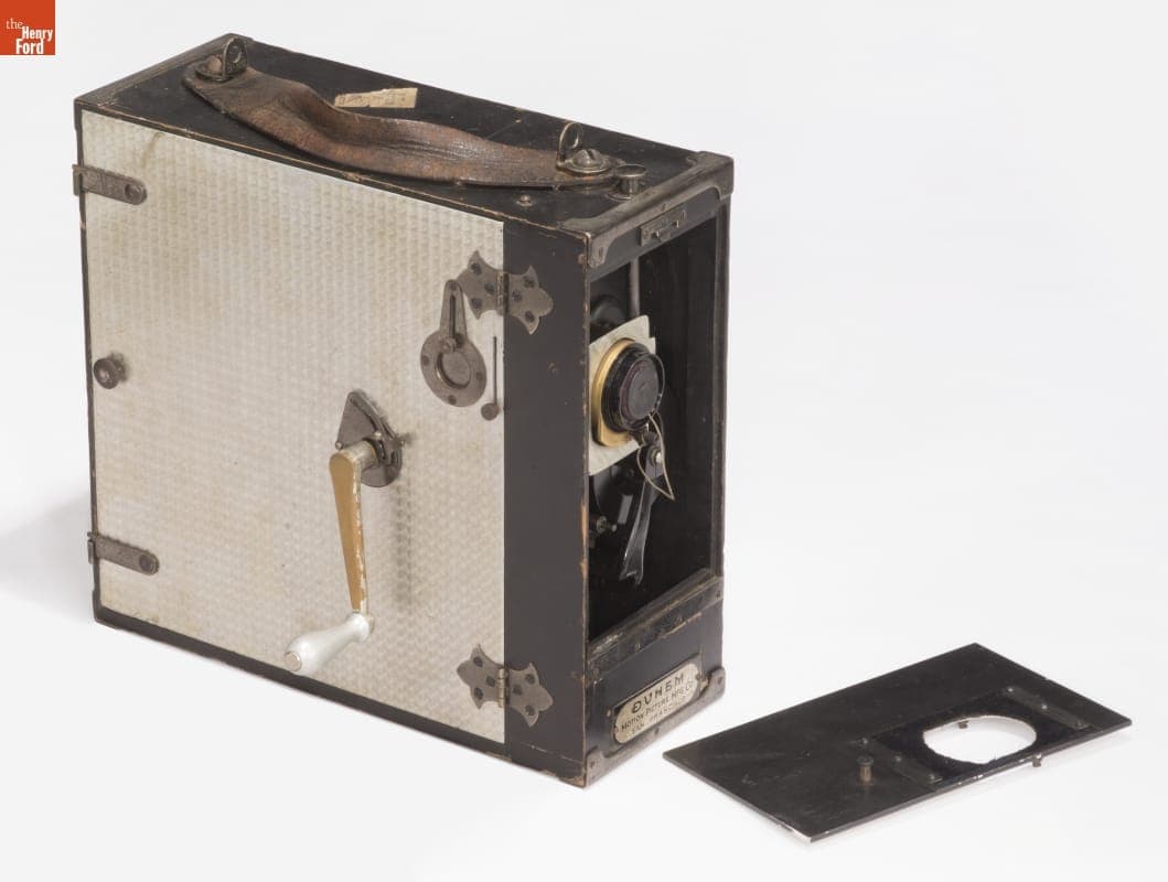Burke & James Universal Motion Picture Camera, 1918-1922
