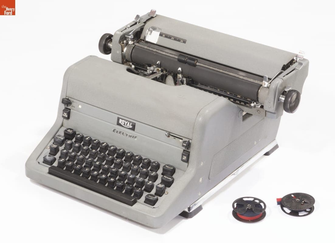 Royal Electric Typewriter, 1948-1952