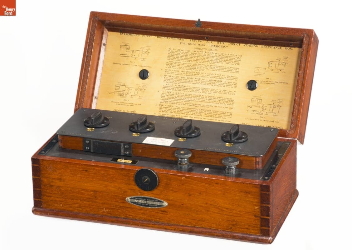 Evershed & Vignoles Bridge Megger Resistance Box, circa 1914