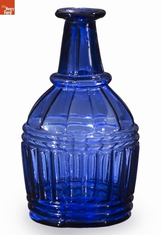 Bottle, 1825-1840