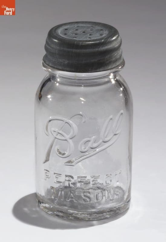 Saltshaker, 1933-1934