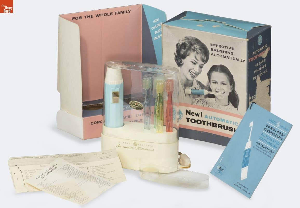 General Electric Model 5101 Cordless Electric Toothbrush, circa 1963