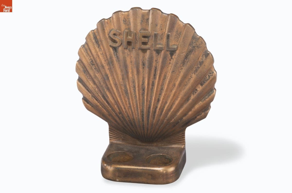 Shell Product Sample Stand, 1928-1939
