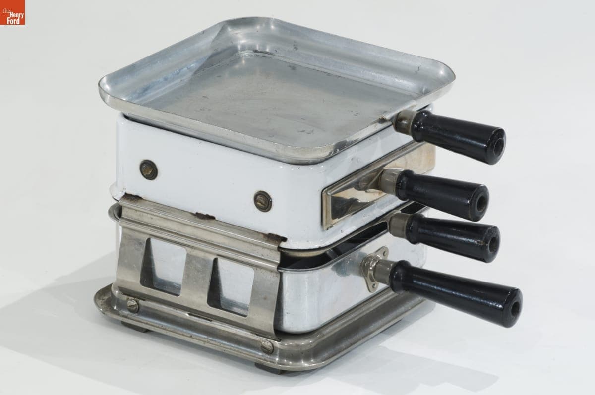 Armstrong Manufacturing Co. Table Stove, Used by Howard K. and Ruth Kinney Bidwell, 1923