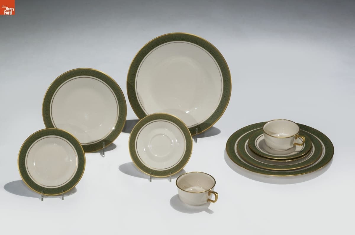 Franciscan China Place Setting, "Antique Green" Pattern, 1969-1976
