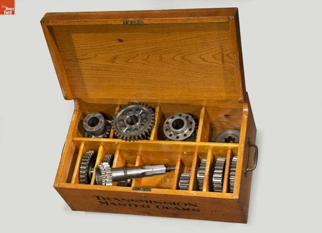 Transmission Master Gears Box