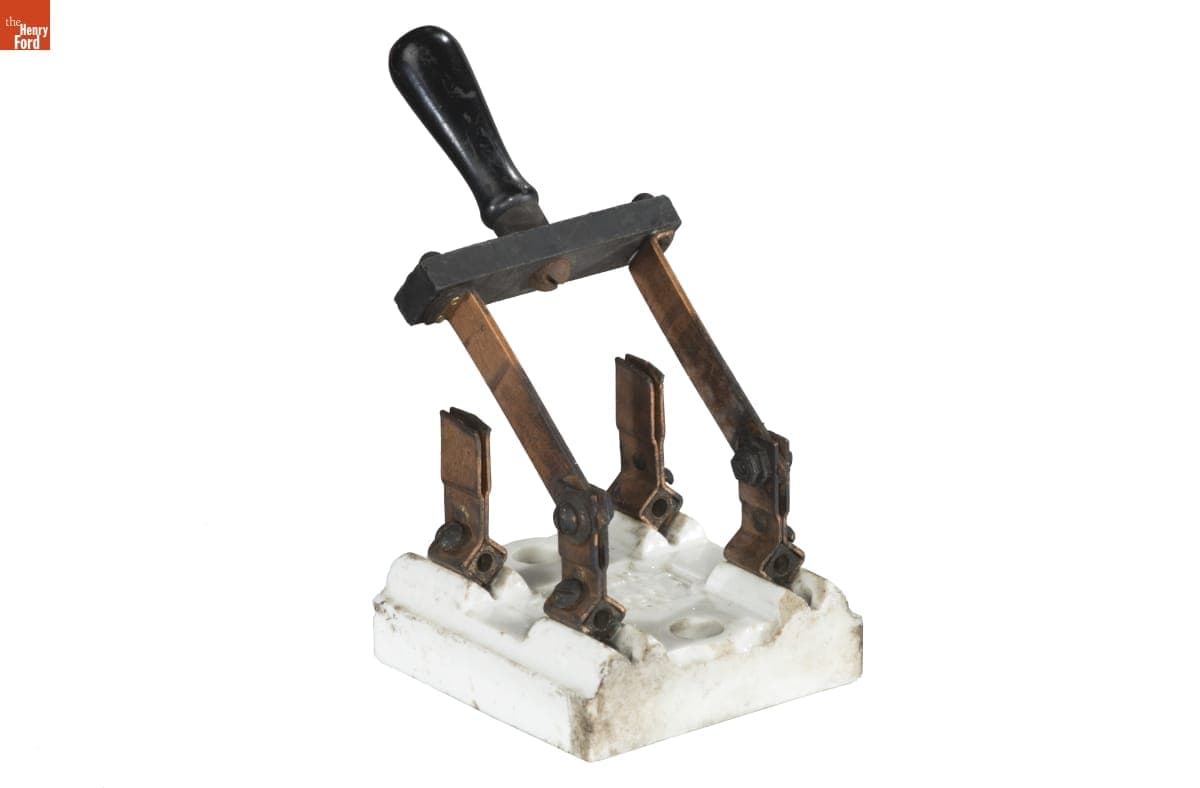 Bryant Electric Company Knife Switch, 1888-1927